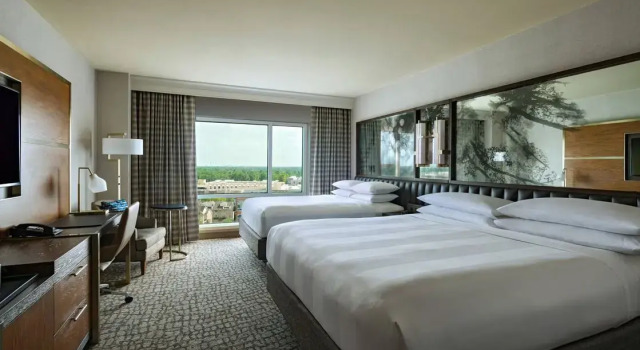 Четырёхместный клубный номер Standard The Woodlands Waterway Marriott Hotel and Convention Center