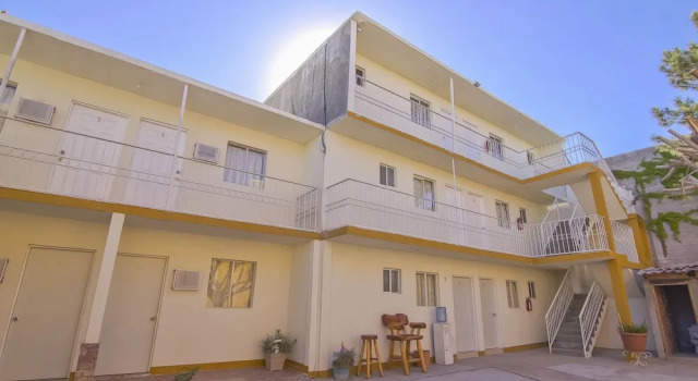 Consul Suites