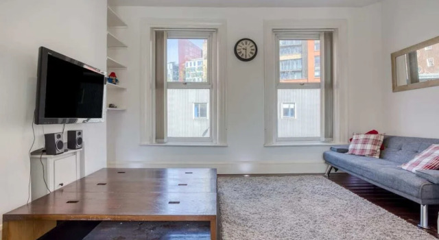Spacious 2bed for 4p, 2mins to Paddington Station, Varaa Huoneisto Asunnot kohteessa Merseyside, Huoneisto