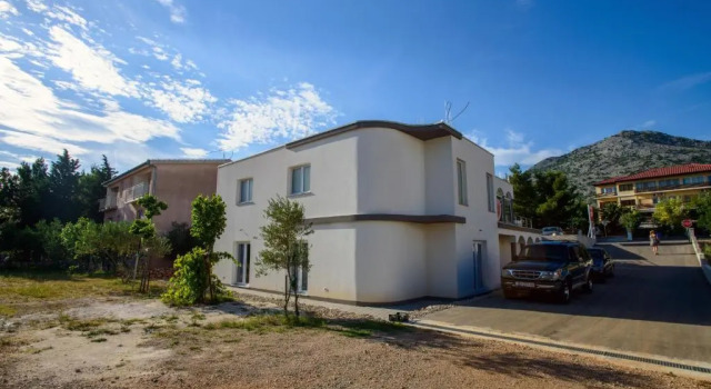 Rujno Apartments
