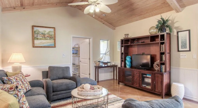 Admirals Quarters 103pb 2 Bedrooms 2 Bathrooms Condo