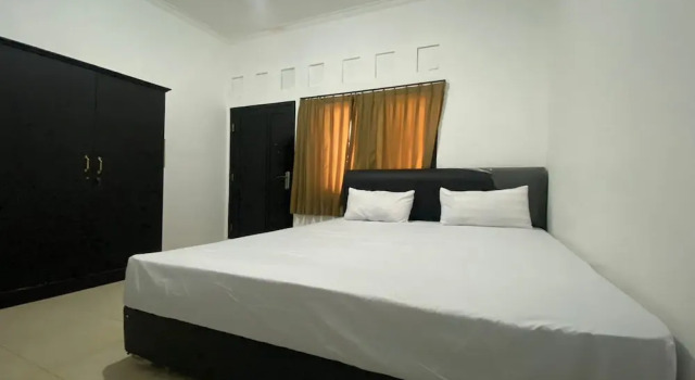 OYO Life 93255 Kosan Teratai Jaya, Réserver Hôtel Kecamatan Kopang Indonésie