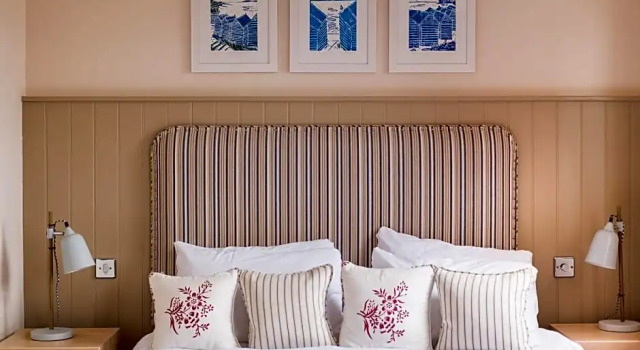 Номер Standard Crown Hotel