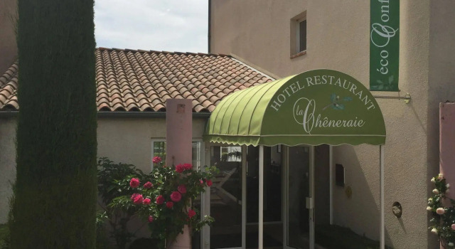 Hôtel La Chêneraie, Rezervasyon Otel Greoux-les-Bains Cadarache
