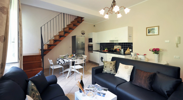 Villa Isella - Mansarda, Book Villa Carlazzo 