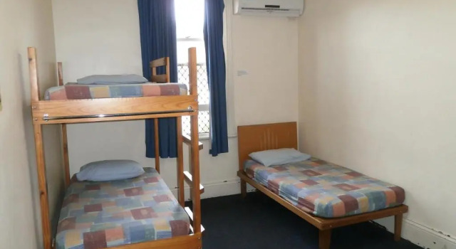Трёхместный номер Standard Launceston Backpackers