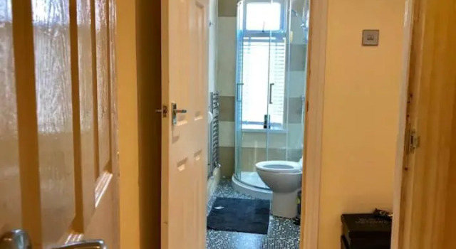 Двухместный номер Standard Private King En-Suite bedroom close to MediaCityUK/Old Trafford