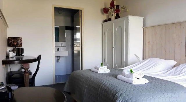 bed and breakfast Simmerwille, Buchen Sie Hotel Earnewâld 