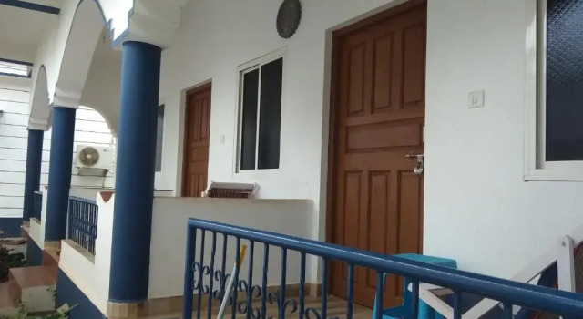 Iroomz Blue Pearl Residency
