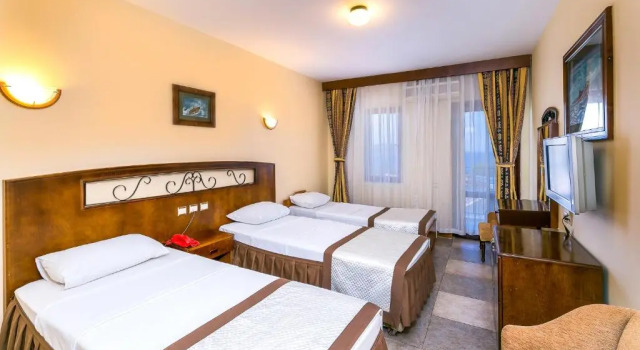 Трёхместный номер Standard Hotel Club Phellos