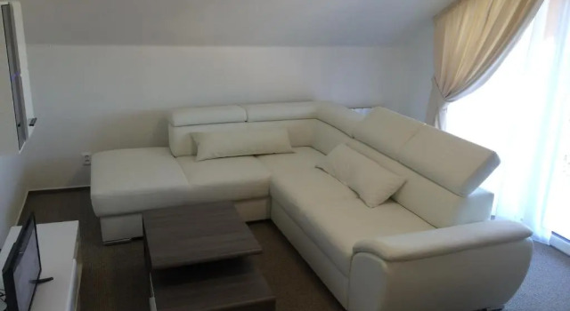 Люкс Superior Villa Marcus - rodinný relax 200m od Penzionu Kometa, u jezera s grilem a sdílenou kuchyní