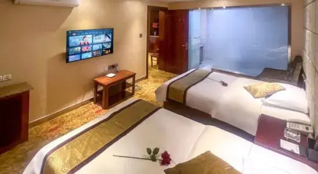 Семейный люкс Deluxe Jintaolai Hotel
