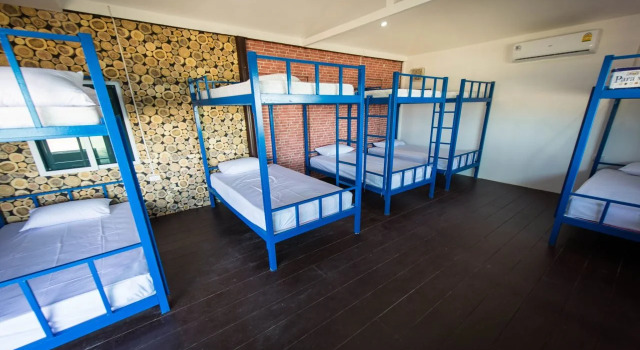 Cancun Beach Hostel - Adults Only