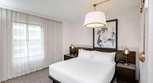 Двухместный номер Standard Hotel Fort Des Moines, Curio Collection By Hilton