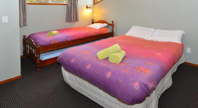Апартаменты с 2 комнатами Leith Valley Holiday Park & Motels