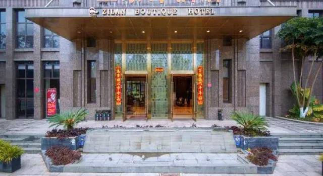 Borrman International Hotel（Anning Wuyue Plaza）, Rezerwuj Hotel Hotele w Kunming z parkingiem, Parking