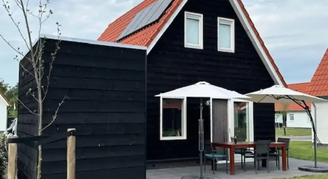 Коттедж Villa in Zeeland near Oosterschelde Park