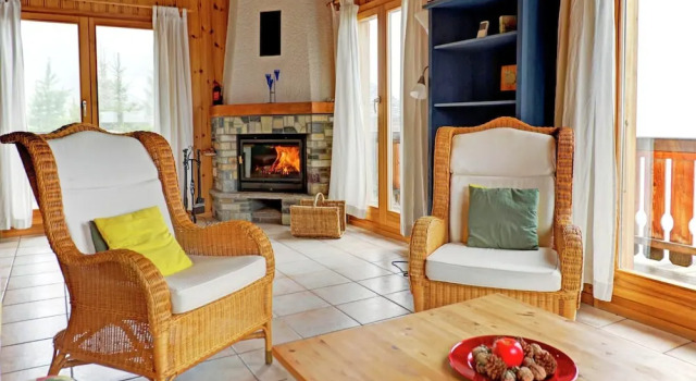 Шале с балконом Chalet in Les Collons Near Ski Lift & Snowpark
