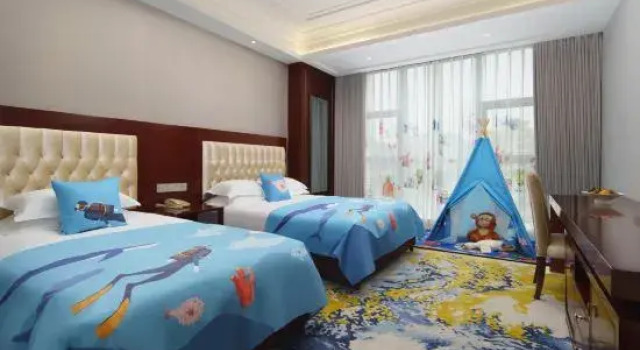 Семейный тент Zhoushan Yuansheng Hotel