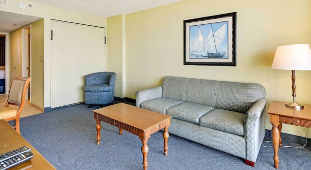 Oceanfront Myrtle Beach Condo w/ Resort Amenities!, Забронировать Курортный отель Отели Миртл-Бич с парковкой, рядом с Музей искусств пляжа Миртл, Парковка