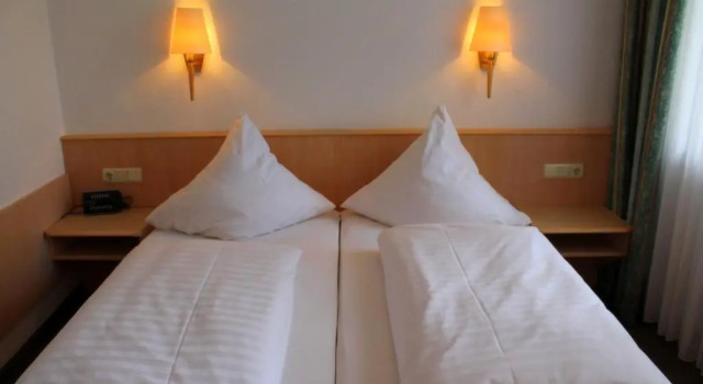 Двухместный номер Standard Hotel & Café Göller