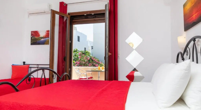 Студия Deluxe NAXOS DIAMOND Studios Apartments