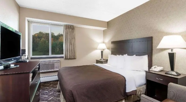 Номер Standard Days Inn by Wyndham Bismarck