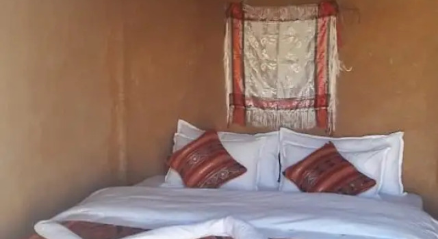Sahara Camp & Camel Trek, Rezervovat Hotel Hotely v Meknes-Tafilalet s parkováním, Parkování