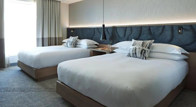 Четырёхместный номер Standard Kimpton Sawyer Hotel by IHG