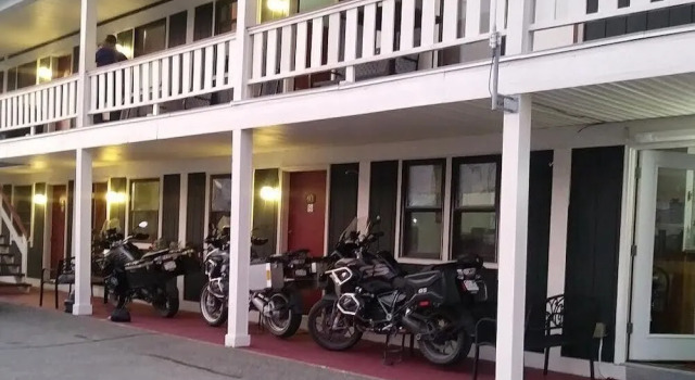 Briarwood Motor Inn