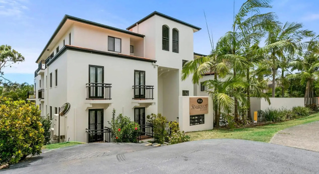 6 Seabreeze Spacious Newly Renovated Apartment with Ocean Views, Prenota Appartamento Sunshine Beach 
