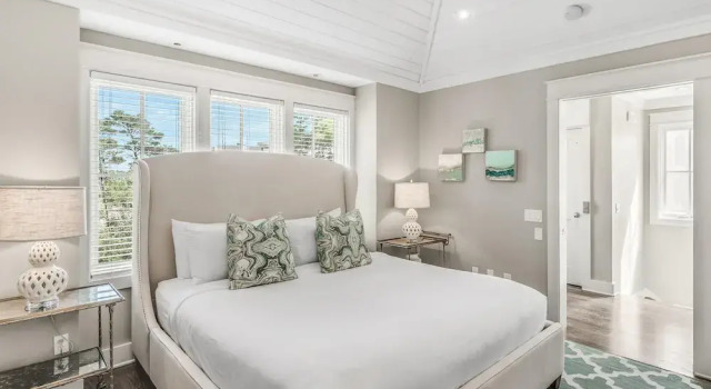 Rolling Dunes - 92 N Winston Lane