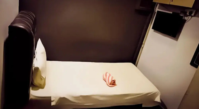 Moon Night Hotel