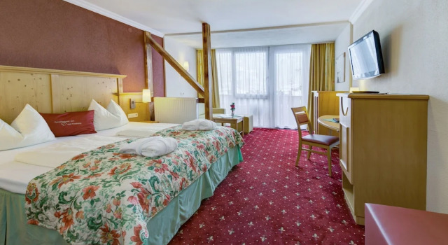 Двухместный номер Comfort с балконом и с видом на горы Vötter's Hotel