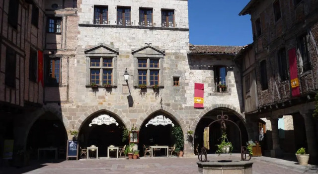 Hotel des Consuls, Book Hotel Hotels in Tarn with Breakfast, Breakfasts
