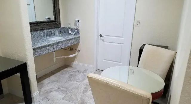 Номер Standard El Rancho Motel
