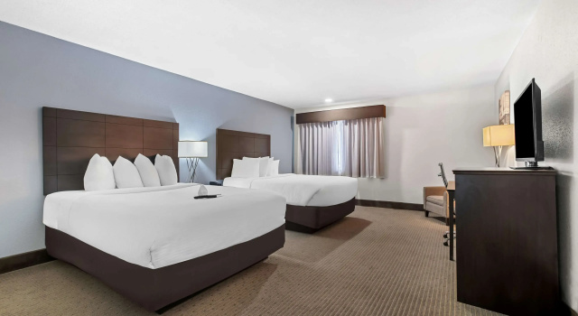 Четырёхместный номер Standard Best Western Downtown Casper Hotel