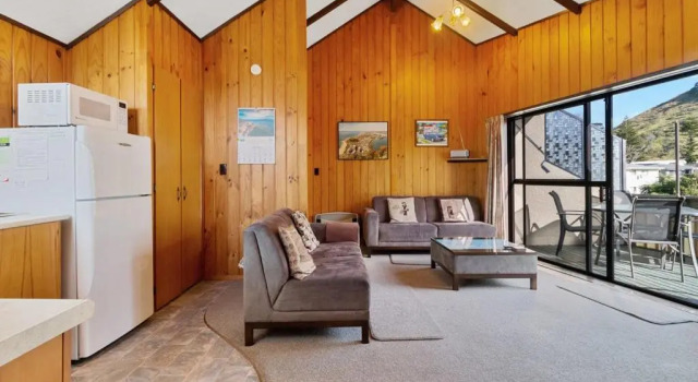 Downtown Mountview - Mt Maunganui Holiday Home