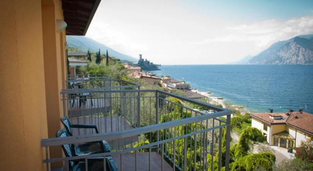 Двухместный номер Standard с видом на озеро Hotel Casa Marinella