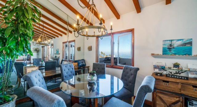 Gorgeous Oceanfront villa with panoramic views, Забронировать Вилла Авалон Channel Islands of California, рядом с Catalina Island Medical Center
