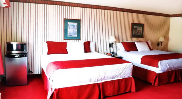 Четырёхместный номер Standard Hoover Dam Lodge
