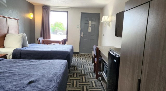 Четырёхместный номер Standard Цокольный этаж Drakes Creek Inn