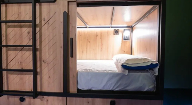 Hostel Ikigai, Забронировать Хостел Хостелы Севильи, рядом с Дворец Каса-де-Салинас, Хостел