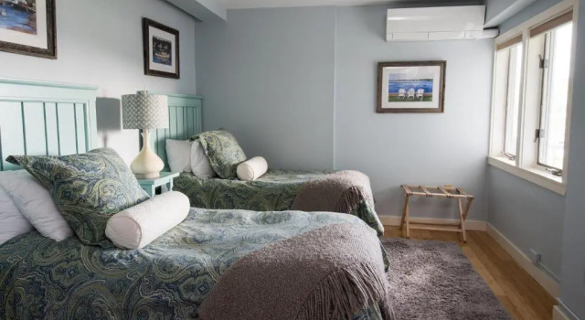 Четырёхместный семейный номер Standard с 2 комнатами The Nonantum Resort