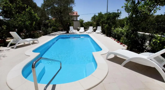 Апартаменты Deluxe с 2 комнатами с балконом и с видом на море Villa Sun