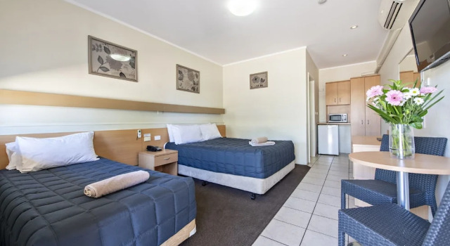 Четырёхместный номер Standard Matilda Motor Inn