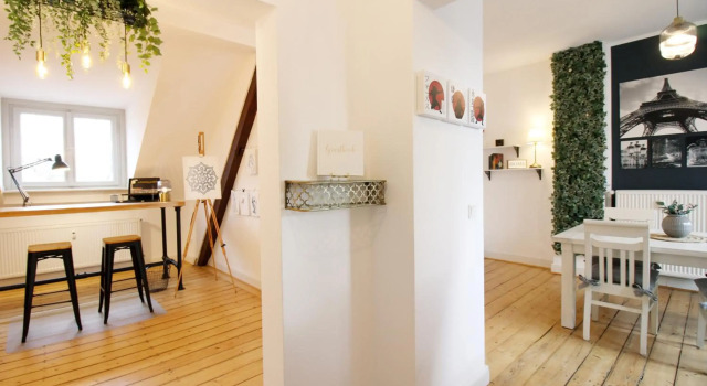 Boho-LOFT: „Secret Hideaway“ for work & travel!, Забронировать Отель Отели Дуйсбурга с парковкой, рядом с Lehmbruck Museum, Парковка
