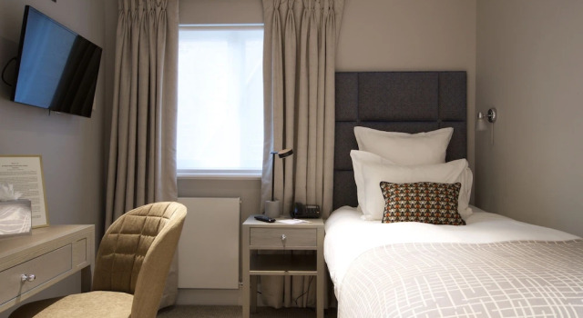 Номер Classic 54 Queens Gate Hotel