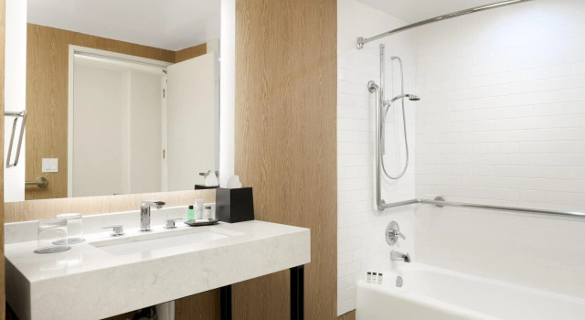 Двухместный полулюкс Sheraton Cerritos