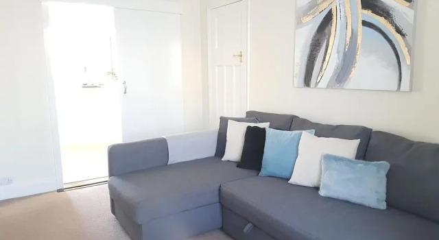 Oceana Serviced Accommodation - Alder Road, Забронировать Отель Саутгемптон Хэмпшир, рядом с Princess Anne Hospital